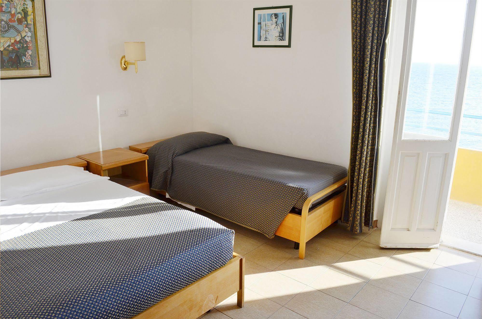 Hotel Calamosca Cagliari Exterior foto